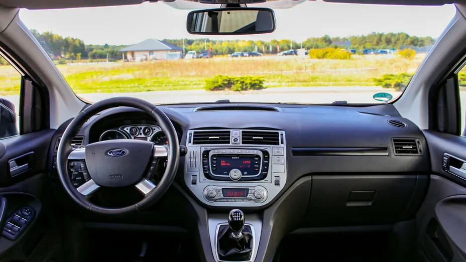 FORD Kuga -