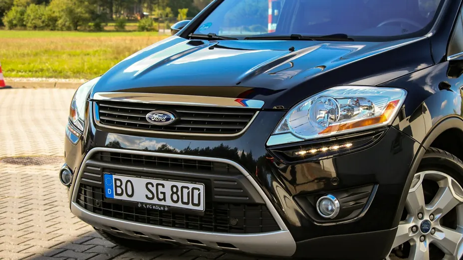 FORD Kuga -