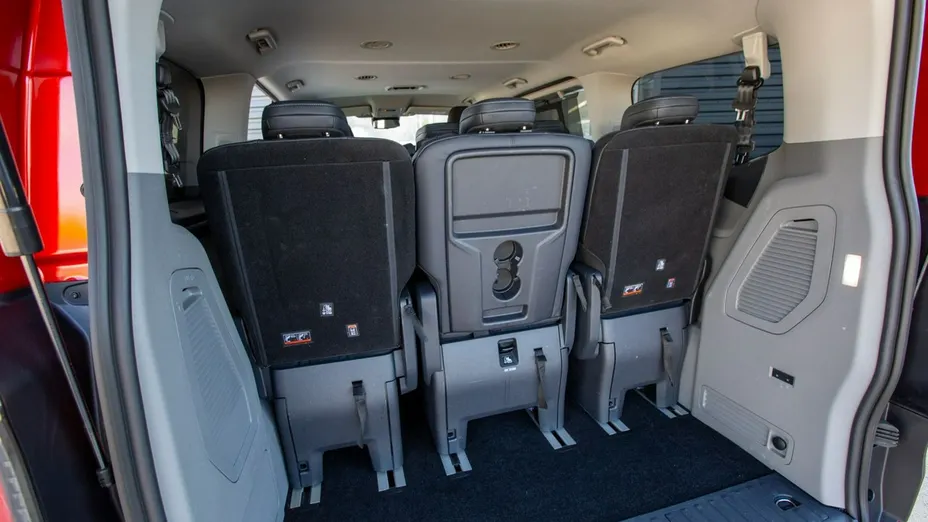 FORD Tourneo Custom -