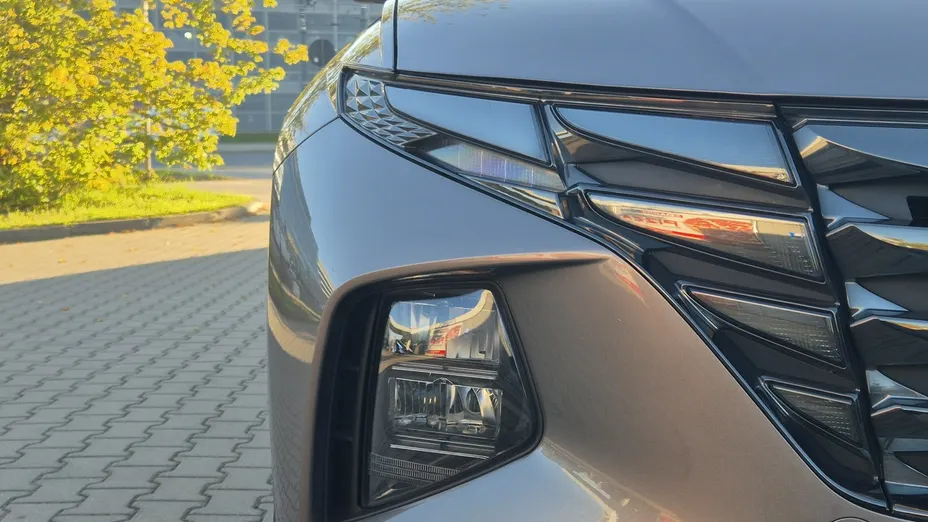 HYUNDAI Tucson -