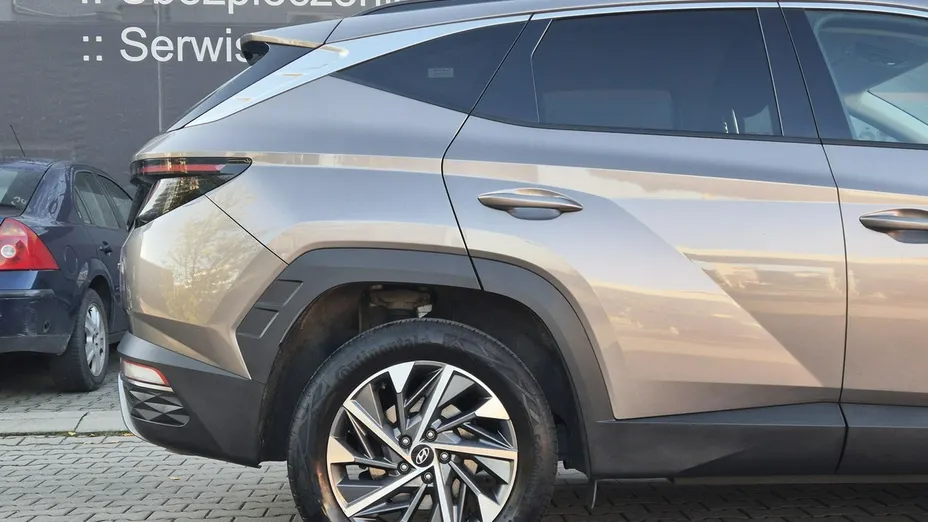 HYUNDAI Tucson -