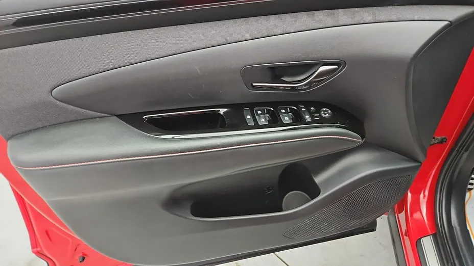 HYUNDAI Tucson -