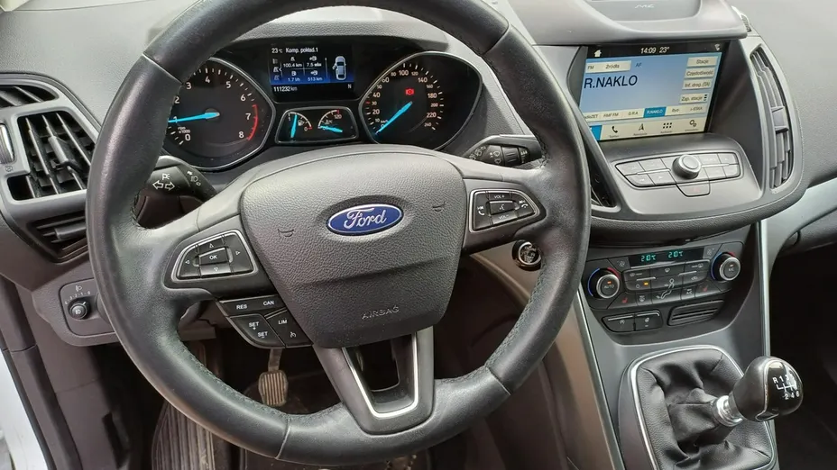 FORD Kuga -