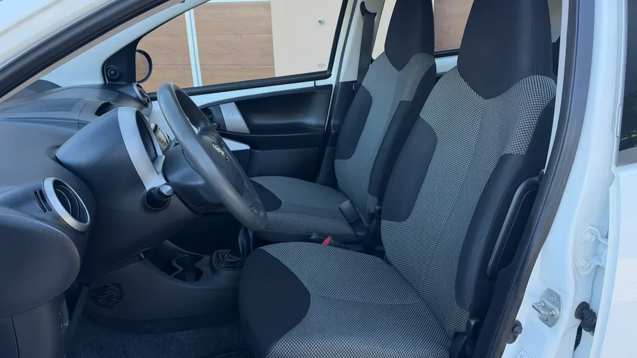 TOYOTA Aygo -
