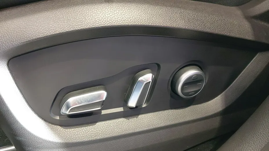 CHERY Tiggo 8 -