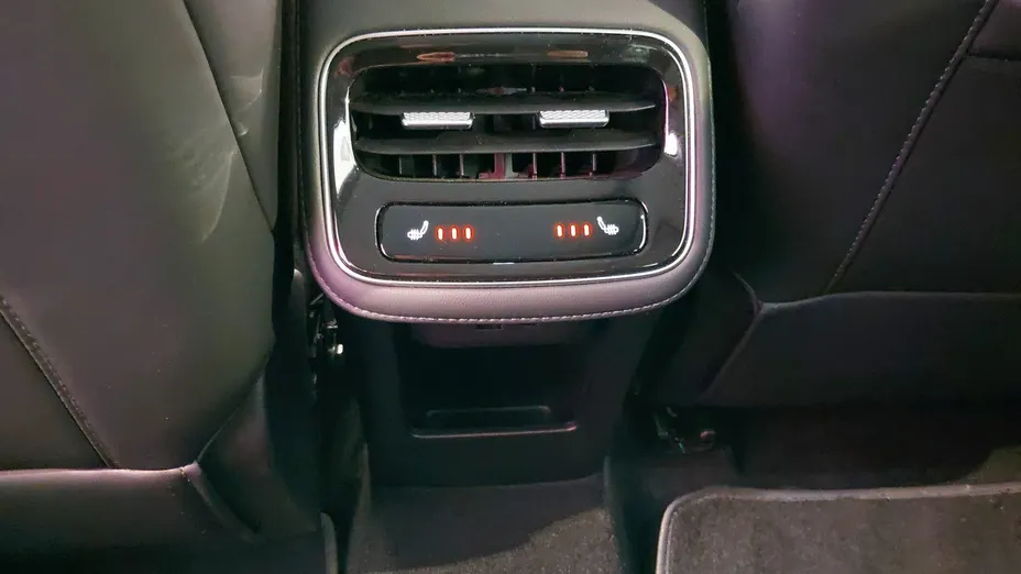 CHERY Tiggo 8 -