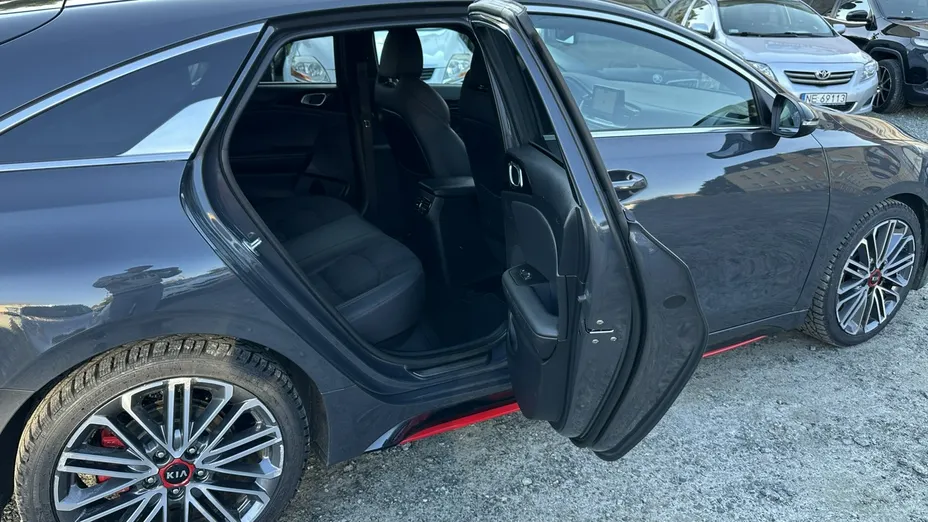 KIA ProCeed -