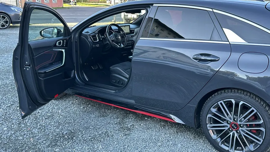 KIA ProCeed -