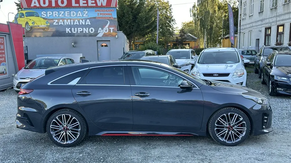 KIA ProCeed -