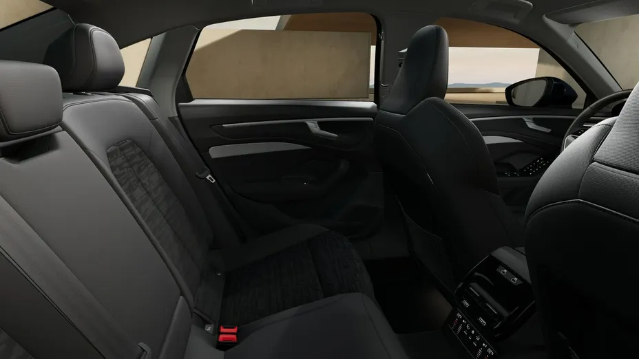AUDI A6 -