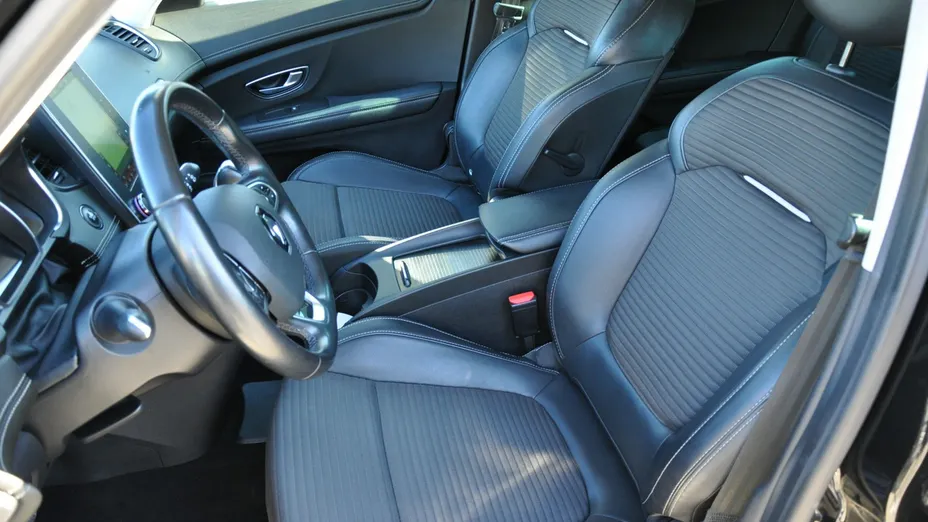 RENAULT Grand Scenic -