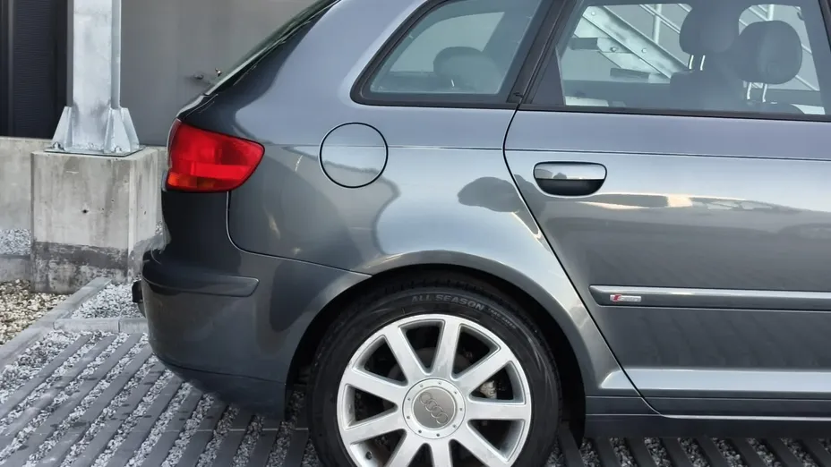AUDI A3 Sportback -