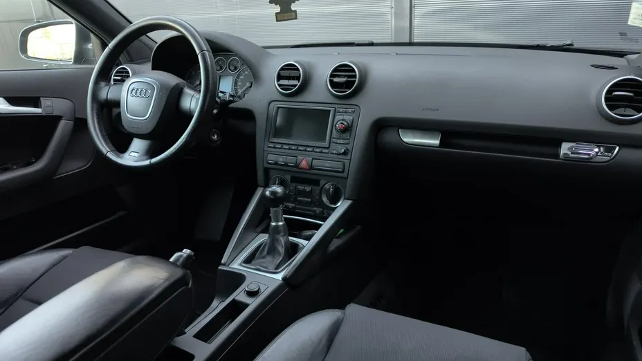 AUDI A3 Sportback -