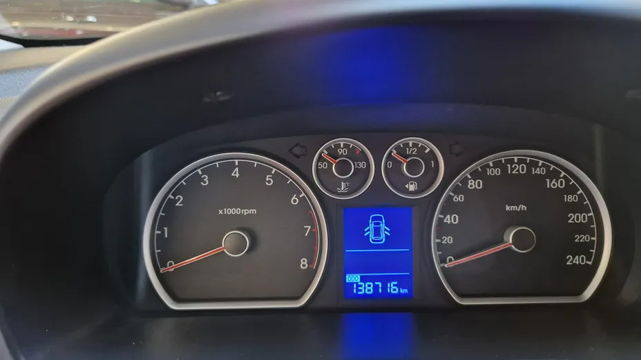 HYUNDAI i30 -