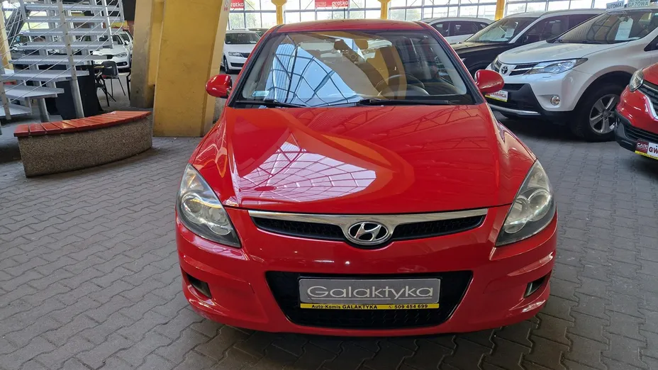 HYUNDAI i30 -