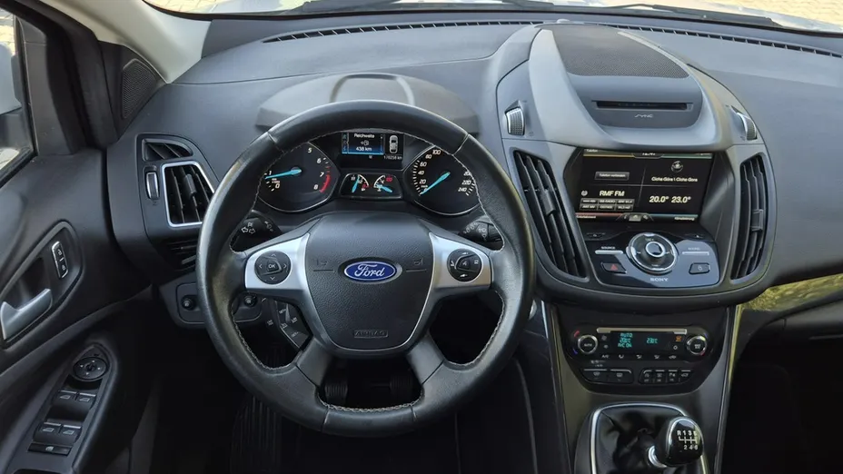 FORD Kuga -