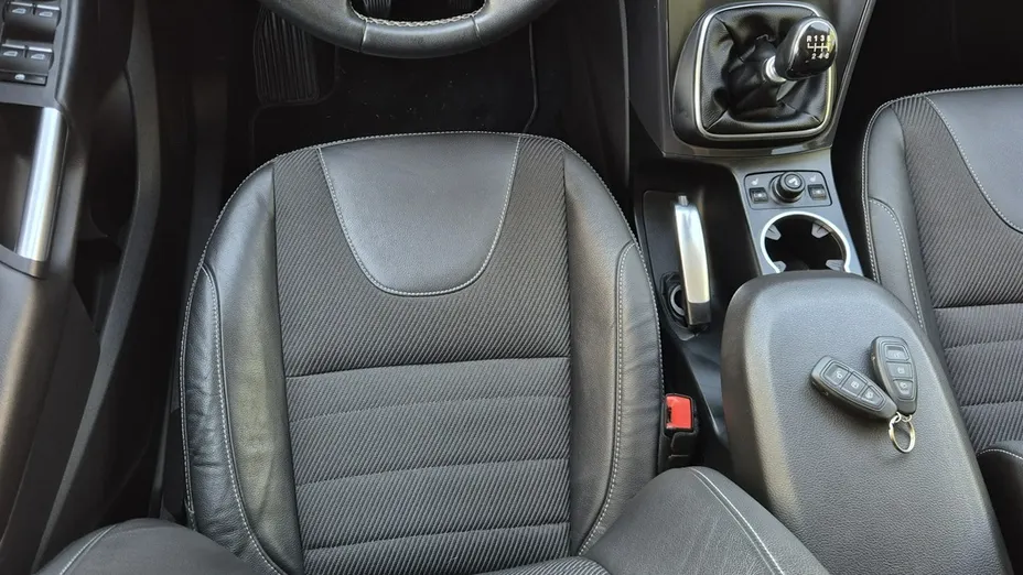 FORD Kuga -