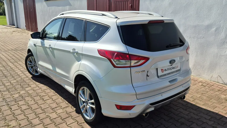 FORD Kuga -