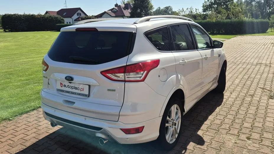 FORD Kuga -