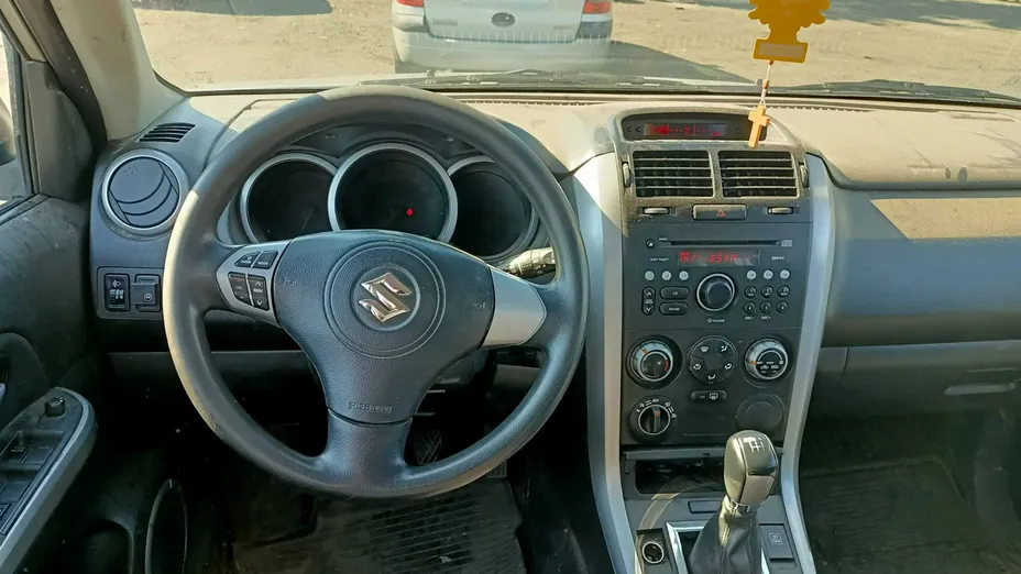 SUZUKI Grand Vitara -