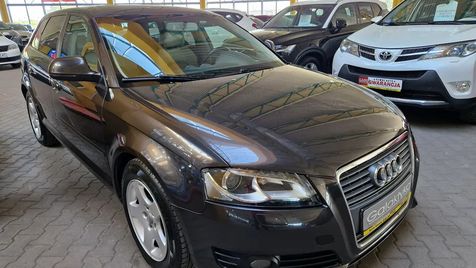 AUDI A3 Sportback -