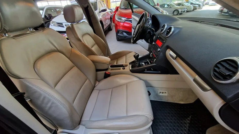 AUDI A3 Sportback -