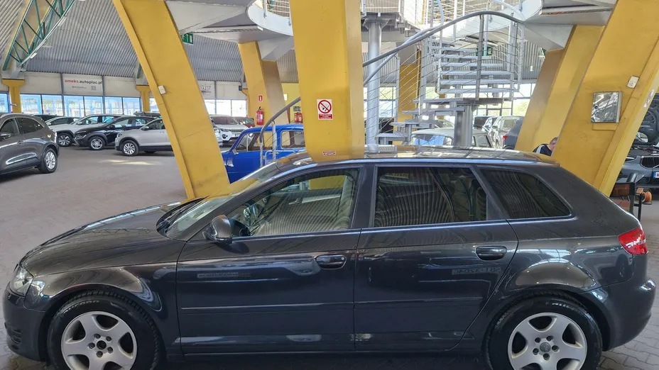 AUDI A3 Sportback -