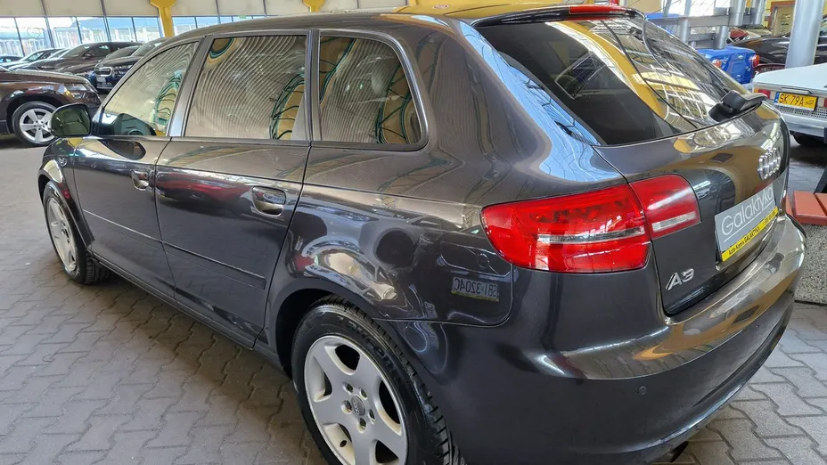 AUDI A3 Sportback -