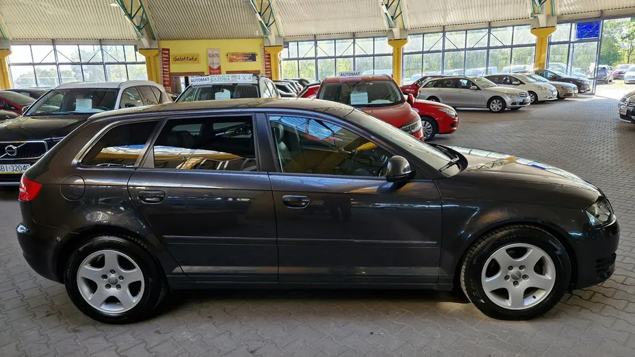 AUDI A3 Sportback -