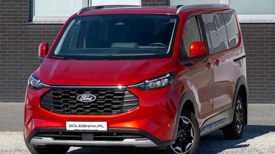 FORD Tourneo Custom -