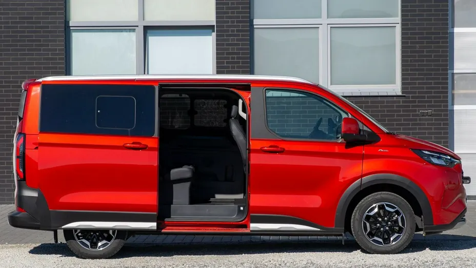 FORD Tourneo Custom -