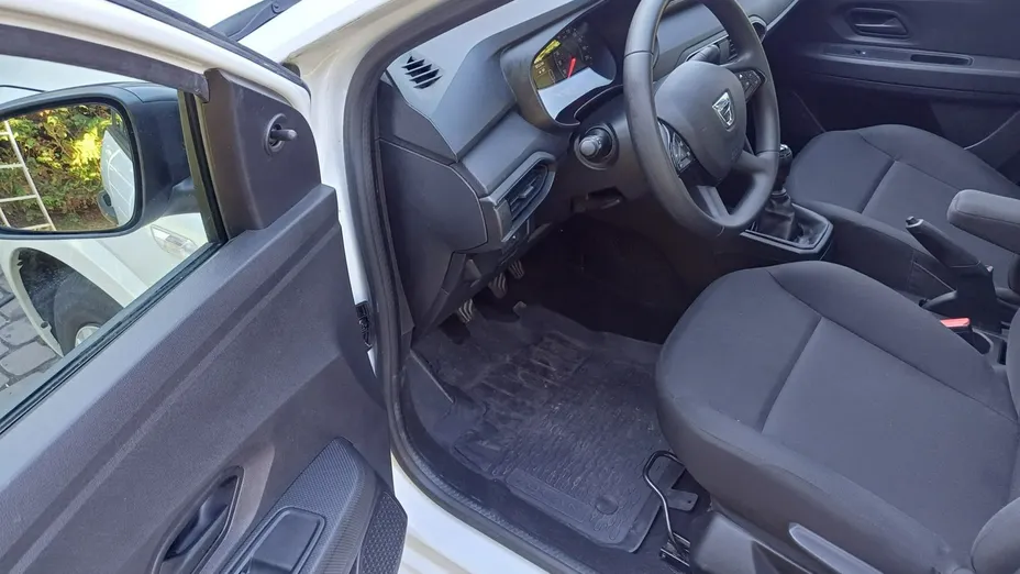 DACIA Logan -