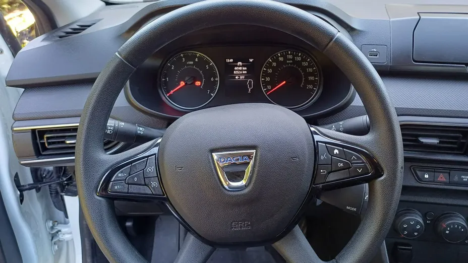 DACIA Logan -