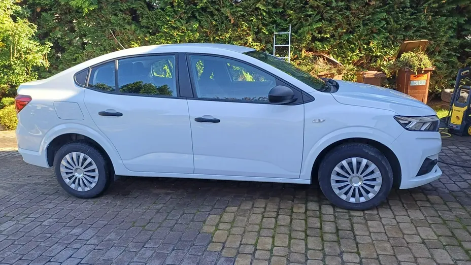 DACIA Logan -