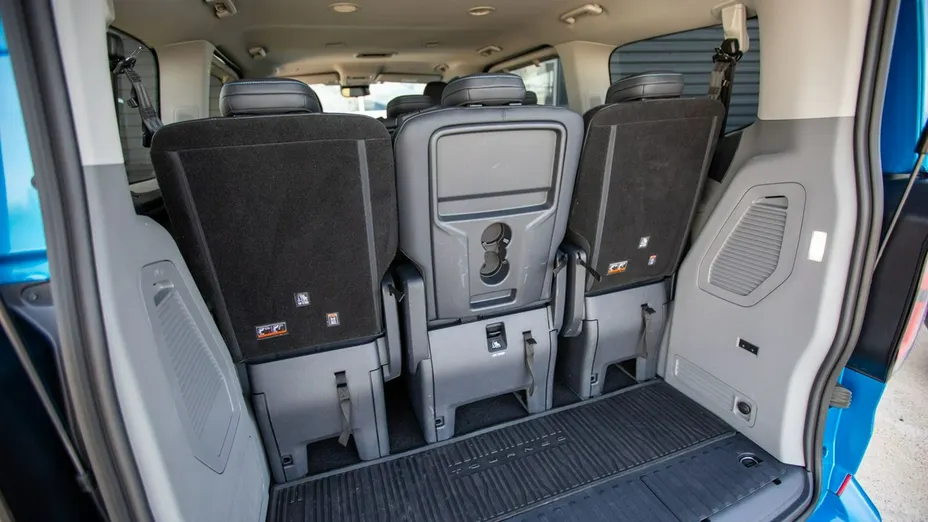 FORD Tourneo Custom -