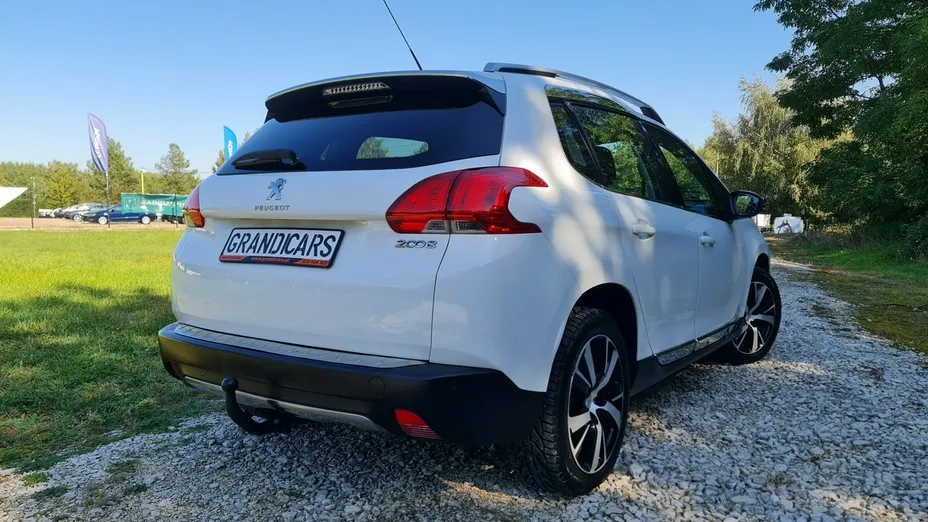 PEUGEOT 2008 -