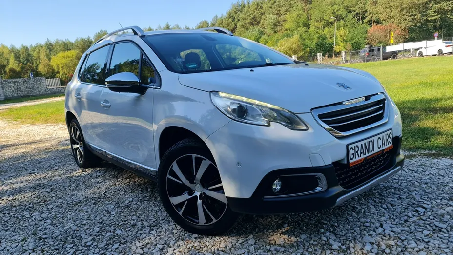 PEUGEOT 2008 -