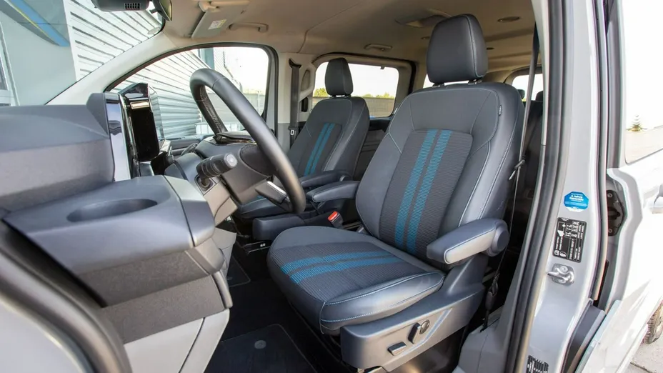 FORD Tourneo Custom -