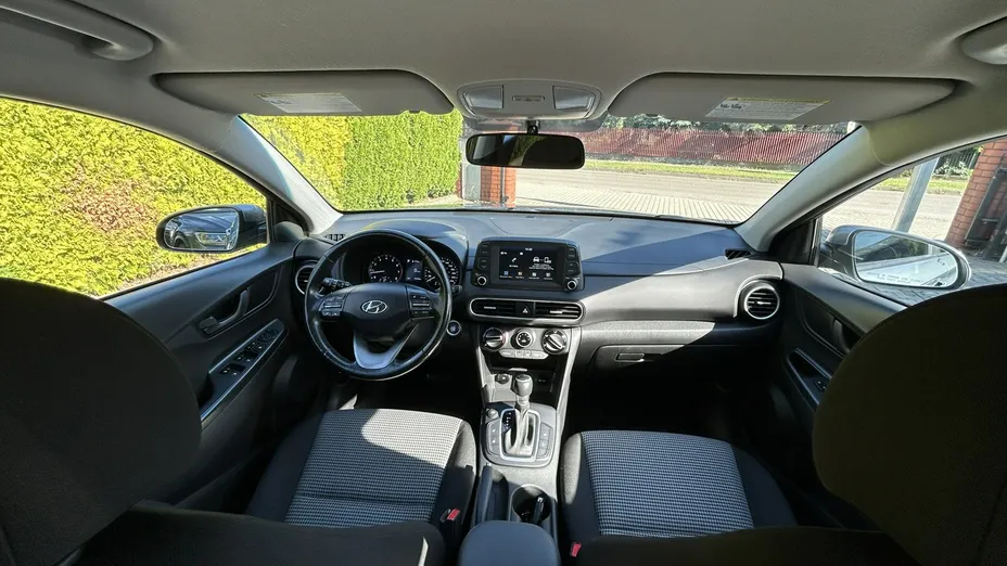 HYUNDAI Kona -