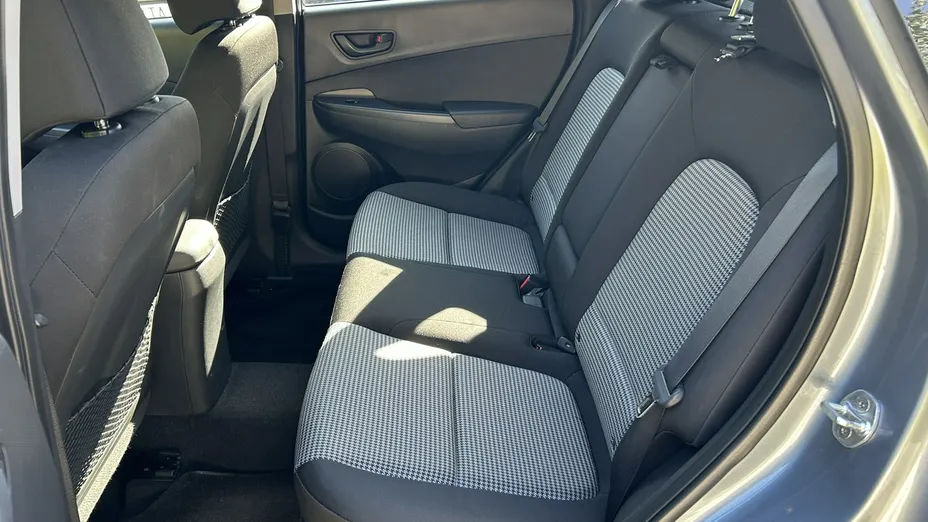 HYUNDAI Kona -