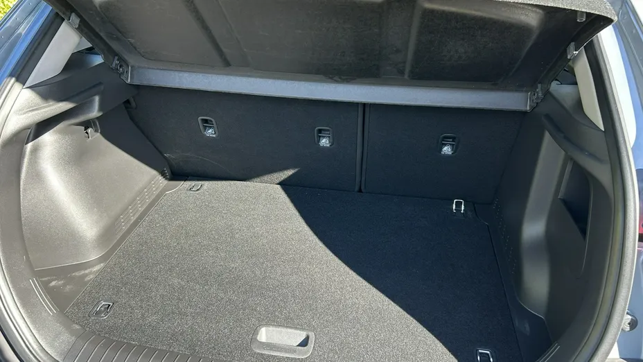 HYUNDAI Kona -