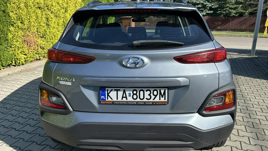 HYUNDAI Kona -