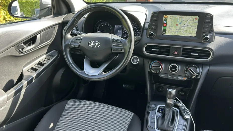 HYUNDAI Kona -