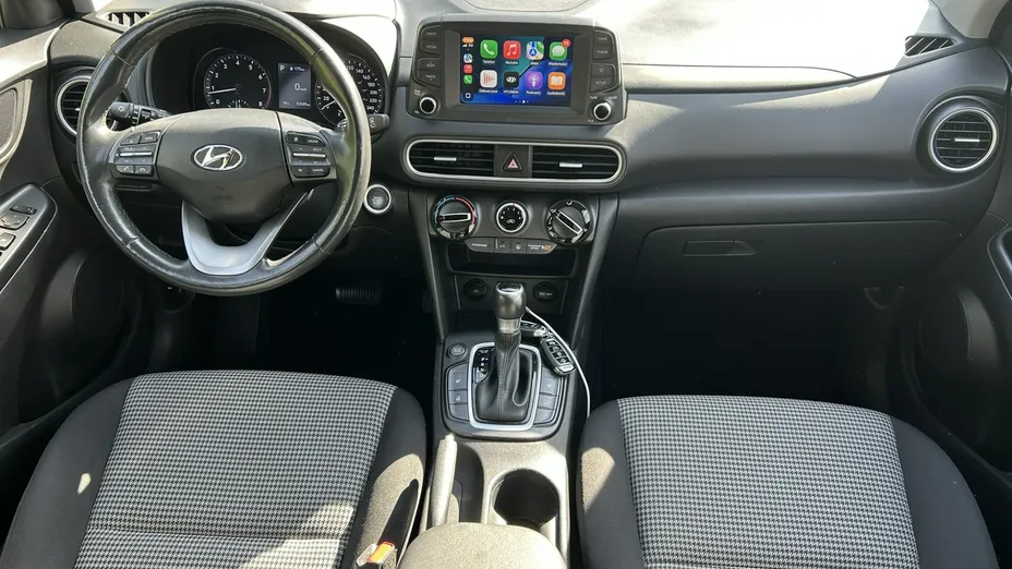 HYUNDAI Kona -