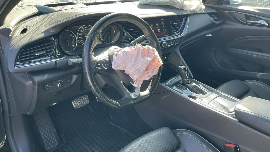 OPEL Insignia -
