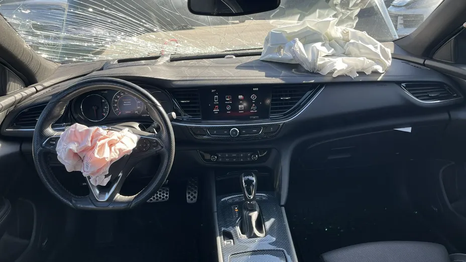 OPEL Insignia -