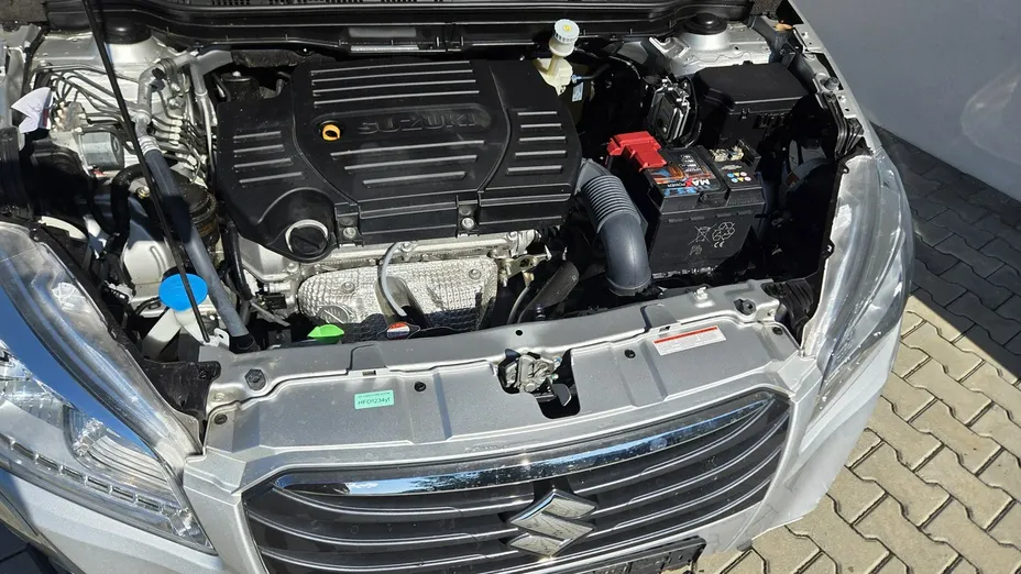 SUZUKI S-Cross -