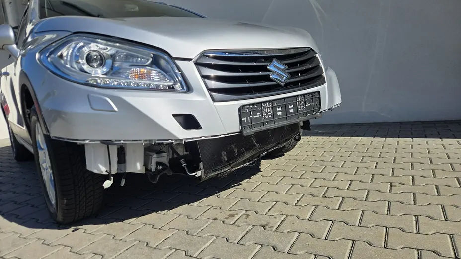 SUZUKI S-Cross -
