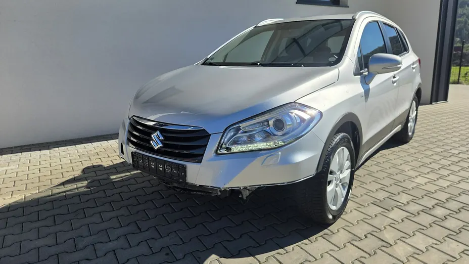 SUZUKI S-Cross -