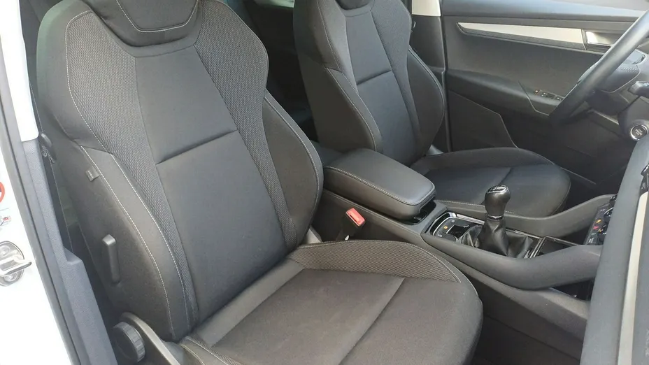 SKODA Karoq -
